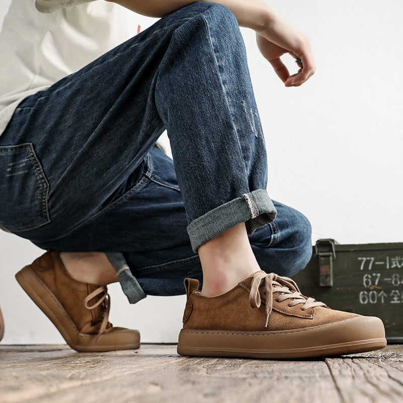 Casual men's leather shoes in retro style by R&G Boutique, featuring classic design and brown leather material.
