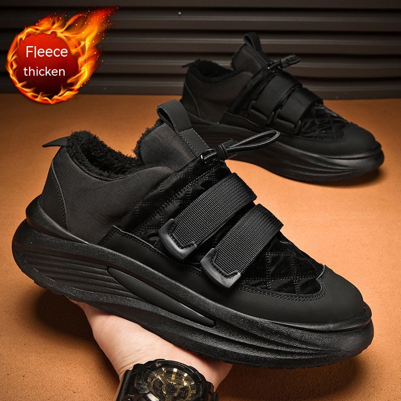 Men's fashion sports and leisure platform sneakers by R&G Boutique, featuring a sleek design and comfortable sole.